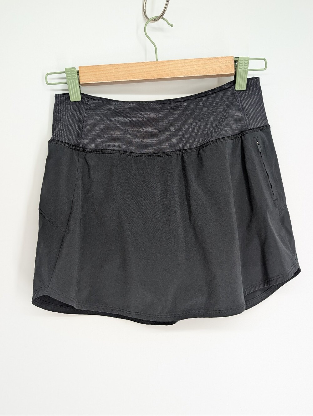 Outdoor Voices Hudson Black Skirt Skort Built-in shorts Size Small